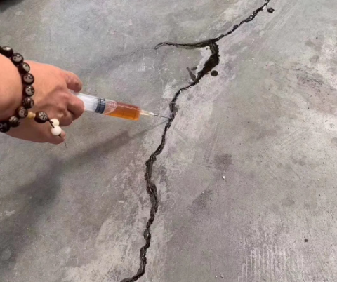虎林混凝土裂缝修补技术详解​